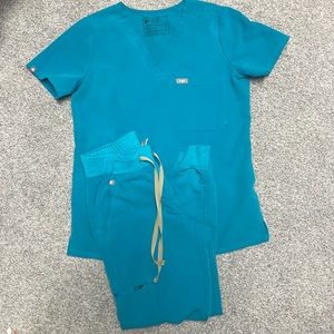 FIGS scrub set Teal